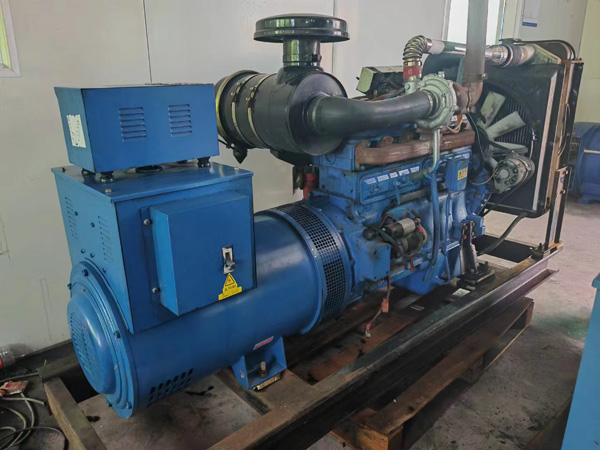 张掖100kW柴油发电机组使用多级机油有哪些优缺点？